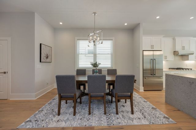 521 Camden Dr, Nashville, TN 37211