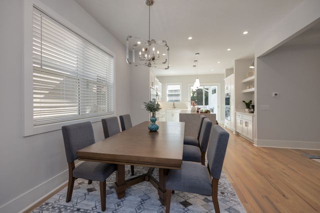 521 Camden Dr, Nashville, TN 37211