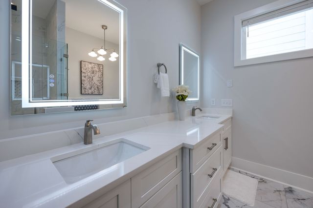 521 Camden Dr, Nashville, TN 37211