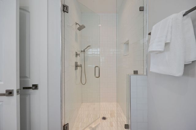 521 Camden Dr, Nashville, TN 37211