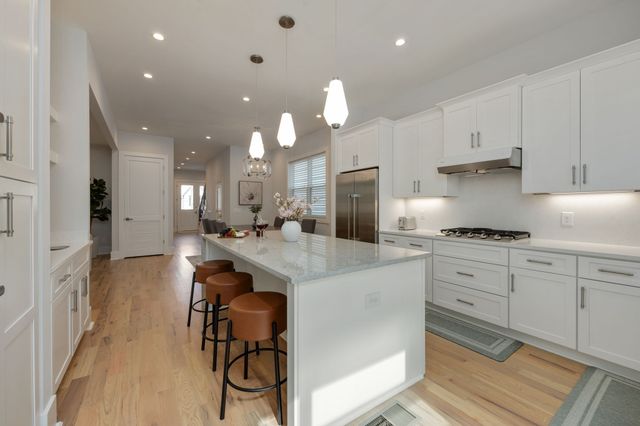 521 Camden Dr, Nashville, TN 37211