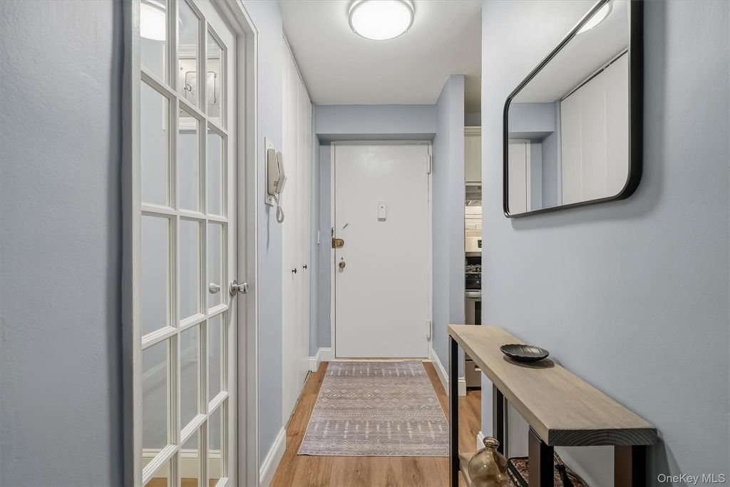 25 Franklin Avenue 3L, White Plains, NY 10601 — photo 5