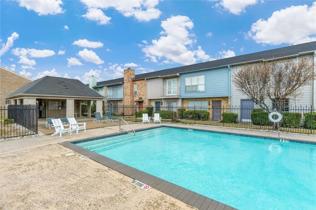 6111 Beverly Hill Street 39, Houston, TX 77057