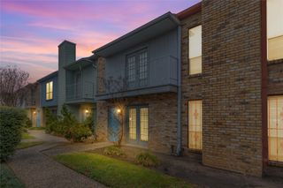 6111 Beverly Hill Street 39, Houston, TX 77057