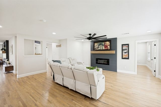 9153 Gregory Road, Sanger, TX 76266