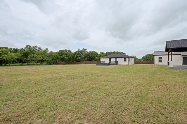 9153 Gregory Road, Sanger, TX 76266