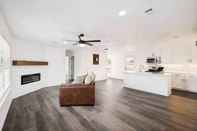 9153 Gregory Road, Sanger, TX 76266