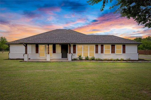 9153 Gregory Road, Sanger, TX 76266