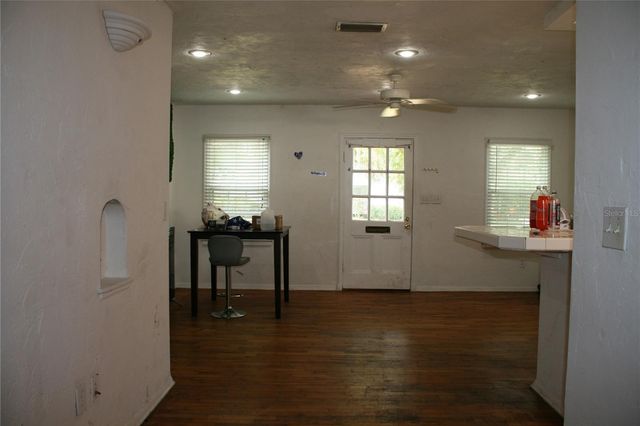 1822 NW 6TH AVENUE, Gainesville, FL 32603