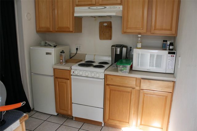1822 NW 6TH AVENUE, Gainesville, FL 32603