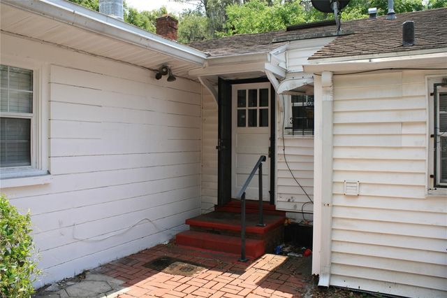 1822 NW 6TH AVENUE, Gainesville, FL 32603