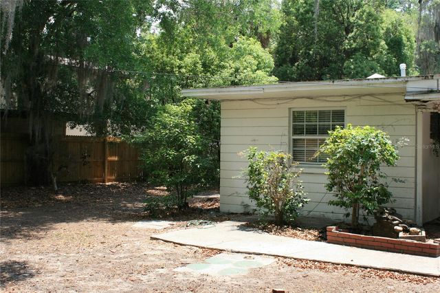 1822 NW 6TH AVENUE, Gainesville, FL 32603