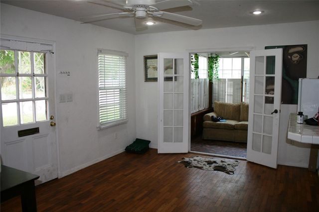 1822 NW 6TH AVENUE, Gainesville, FL 32603