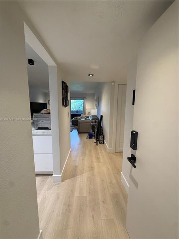 7487 SW 82nd Street C302, Miami, FL 33143