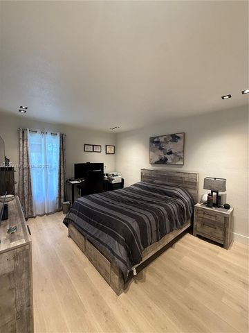 7487 SW 82nd Street C302, Miami, FL 33143