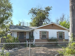 702 Berlin, San Antonio, TX 78211