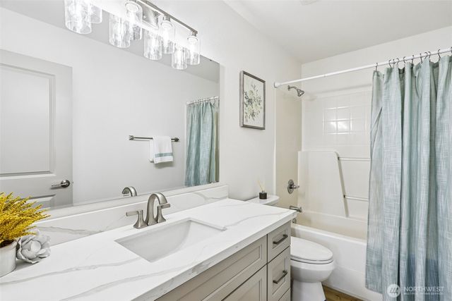 4051 E J St, Tacoma, WA 98404