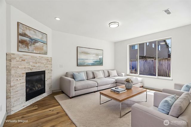 4051 E J St, Tacoma, WA 98404