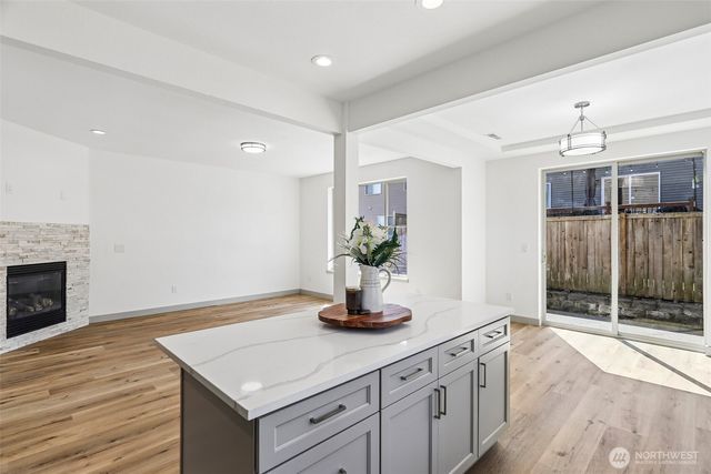 4051 E J St, Tacoma, WA 98404