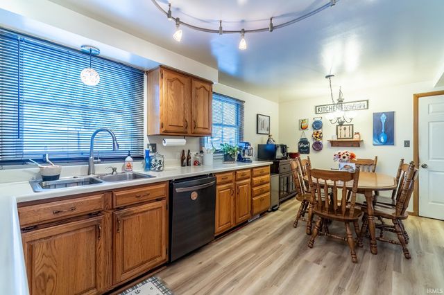 1805 Richfield Drive, New Haven, IN 46774