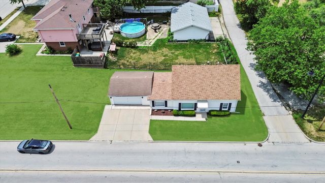 921 Garfield Street, Lockport, IL 60441