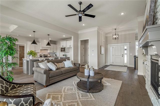 2372 W Wabash Street, Olathe, KS 66061