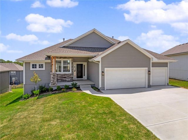 2372 W Wabash Street, Olathe, KS 66061