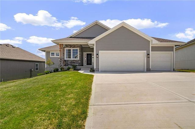 2372 W Wabash Street, Olathe, KS 66061