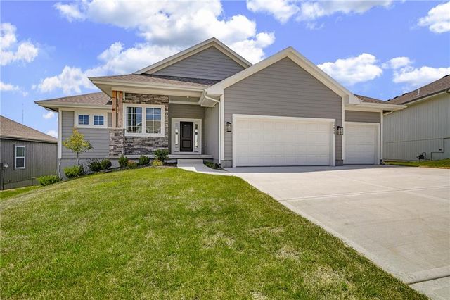 2372 W Wabash Street, Olathe, KS 66061