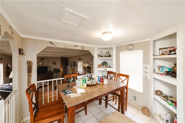 6916 W Agua Fria Drive, Golden Valley, AZ 86413