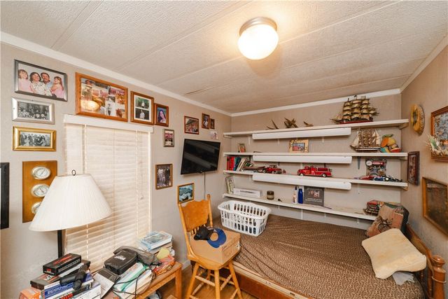 6916 W Agua Fria Drive, Golden Valley, AZ 86413