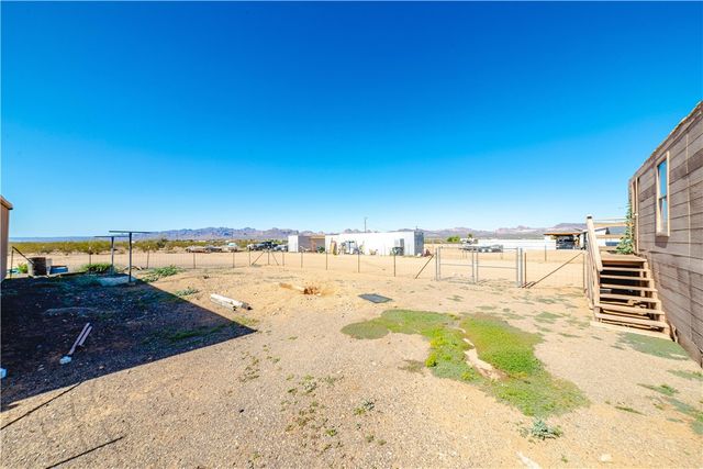 6916 W Agua Fria Drive, Golden Valley, AZ 86413