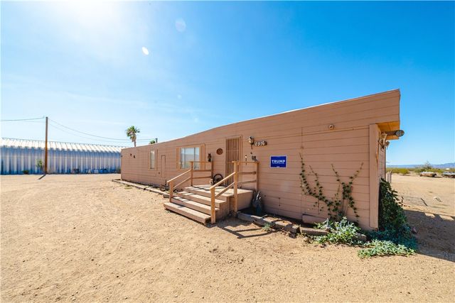 6916 W Agua Fria Drive, Golden Valley, AZ 86413