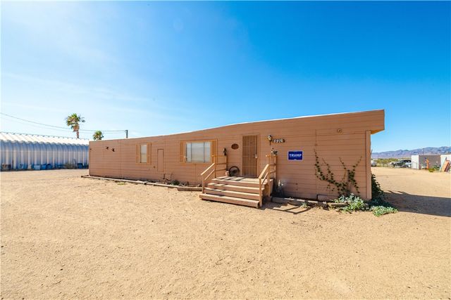 6916 W Agua Fria Drive, Golden Valley, AZ 86413