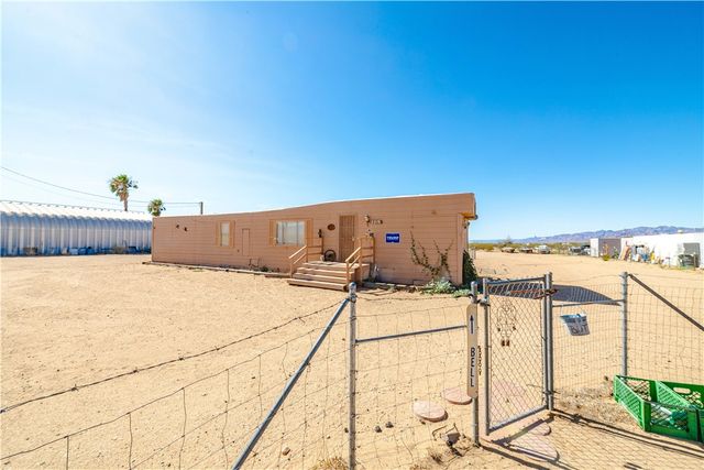 6916 W Agua Fria Drive, Golden Valley, AZ 86413