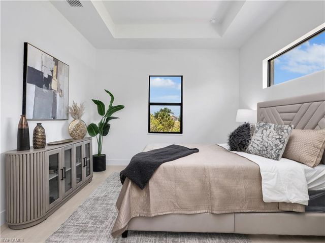 1310 11th TER, Cape Coral, FL 33993