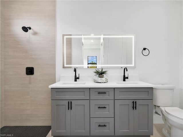 1310 11th TER, Cape Coral, FL 33993