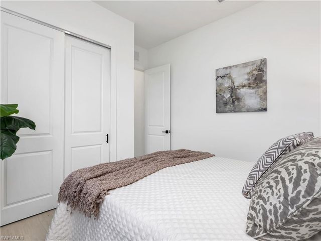 1310 11th TER, Cape Coral, FL 33993