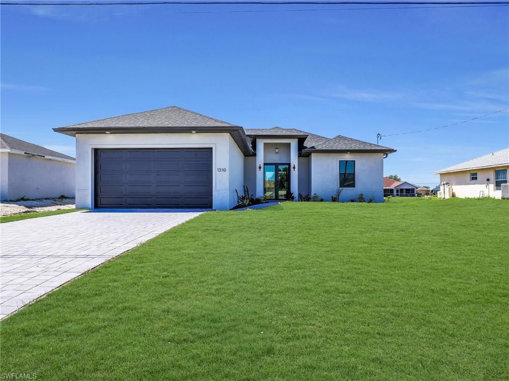 Image 3 of property listing at 1310 11th TER, Cape Coral, FL 33993