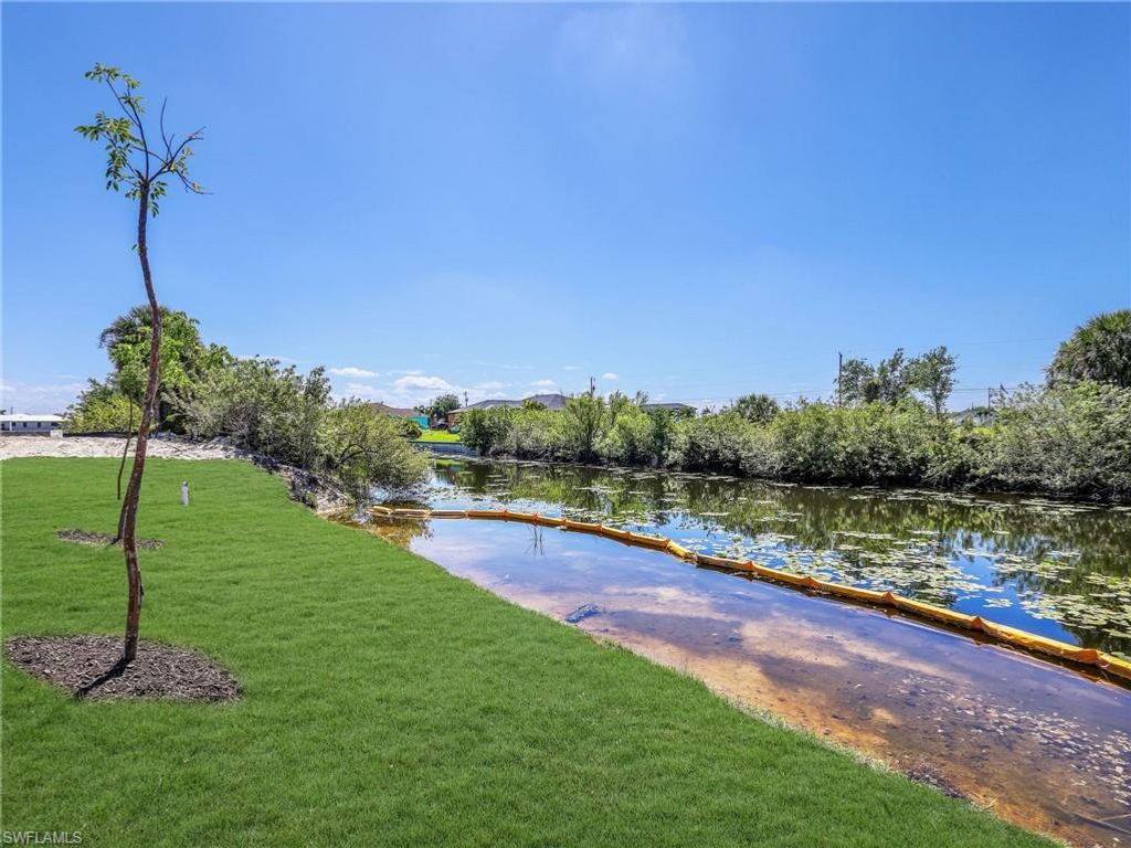 Image 36 of property listing at 1310 11th TER, Cape Coral, FL 33993