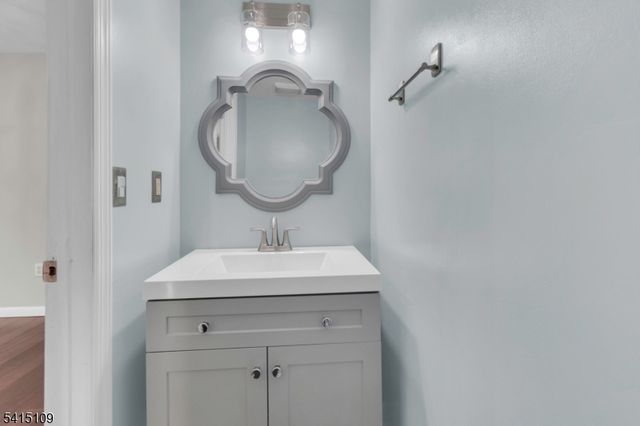 17 Loeser Ave D, Somerville Boro, NJ 08876