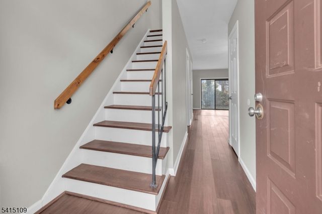 17 Loeser Ave D, Somerville Boro, NJ 08876