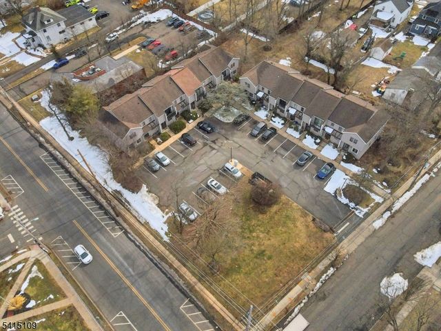 17 Loeser Ave D, Somerville Boro, NJ 08876