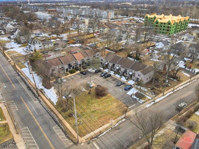 17 Loeser Ave D, Somerville Boro, NJ 08876