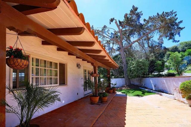 7311 Rue Michael, La Jolla, CA 92037
