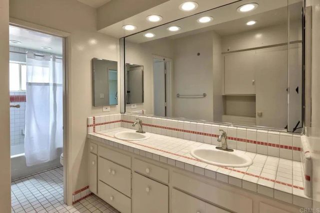 7311 Rue Michael, La Jolla, CA 92037