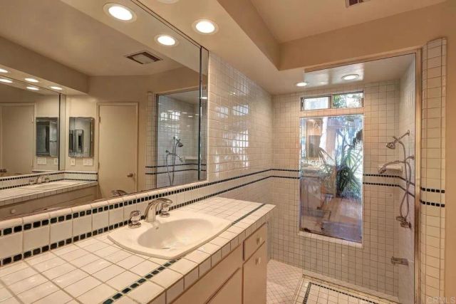 7311 Rue Michael, La Jolla, CA 92037