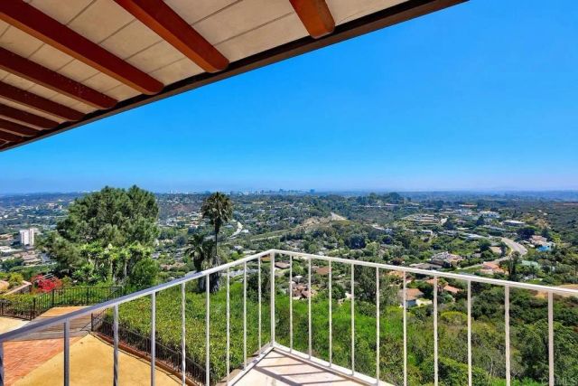 7311 Rue Michael, La Jolla, CA 92037