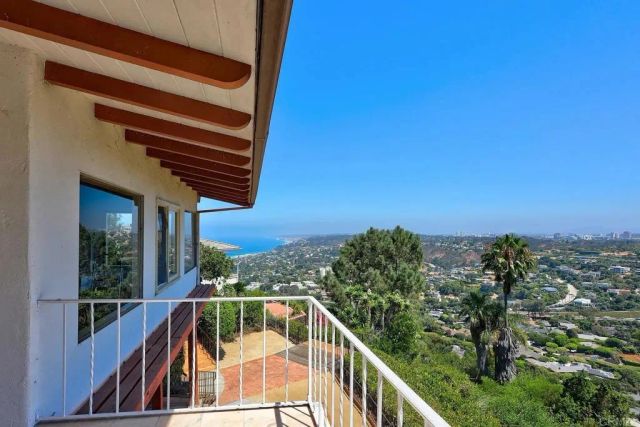 7311 Rue Michael, La Jolla, CA 92037