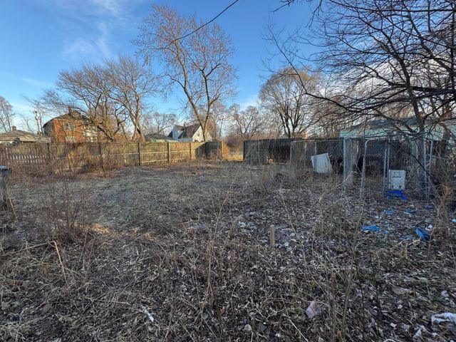 1105 W 15th Avenue, Gary, IN 46407